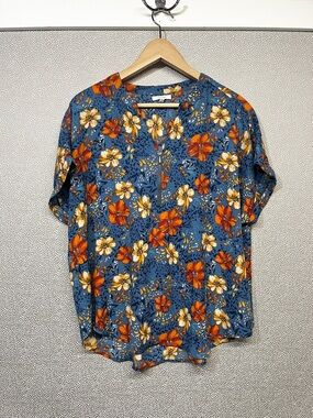 L Geneva Zip Front Floral Print Top